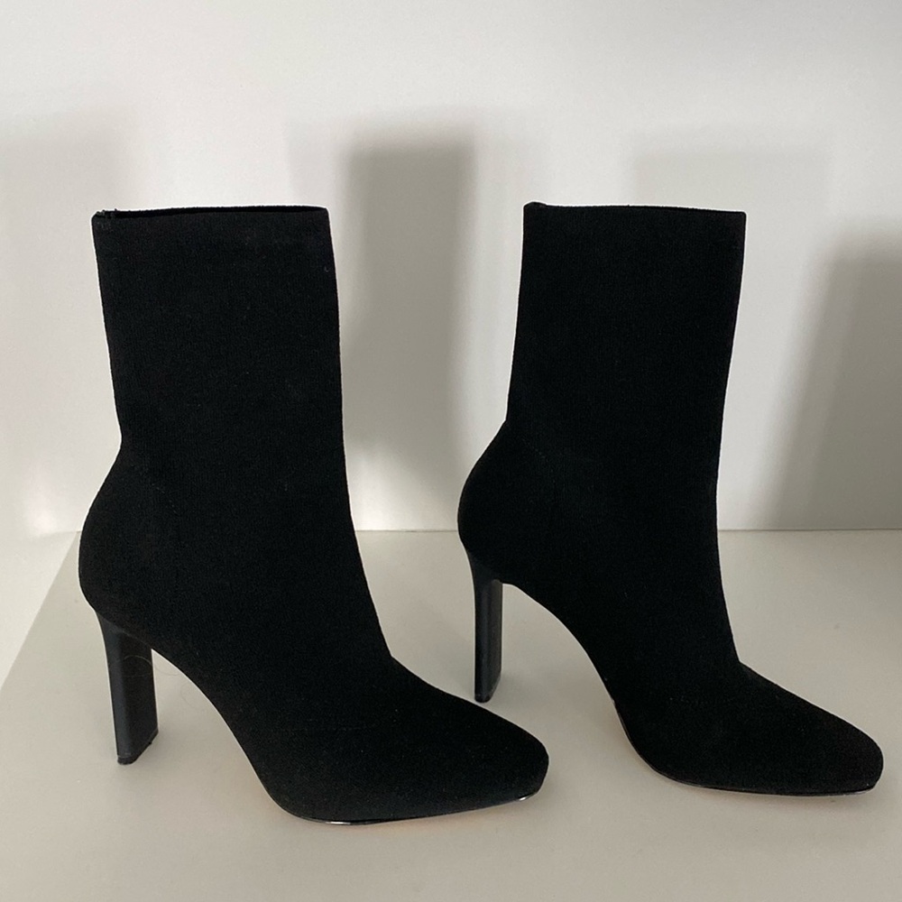 Aldo brand fabric sock booties in Size 8.5. Excellent Condition